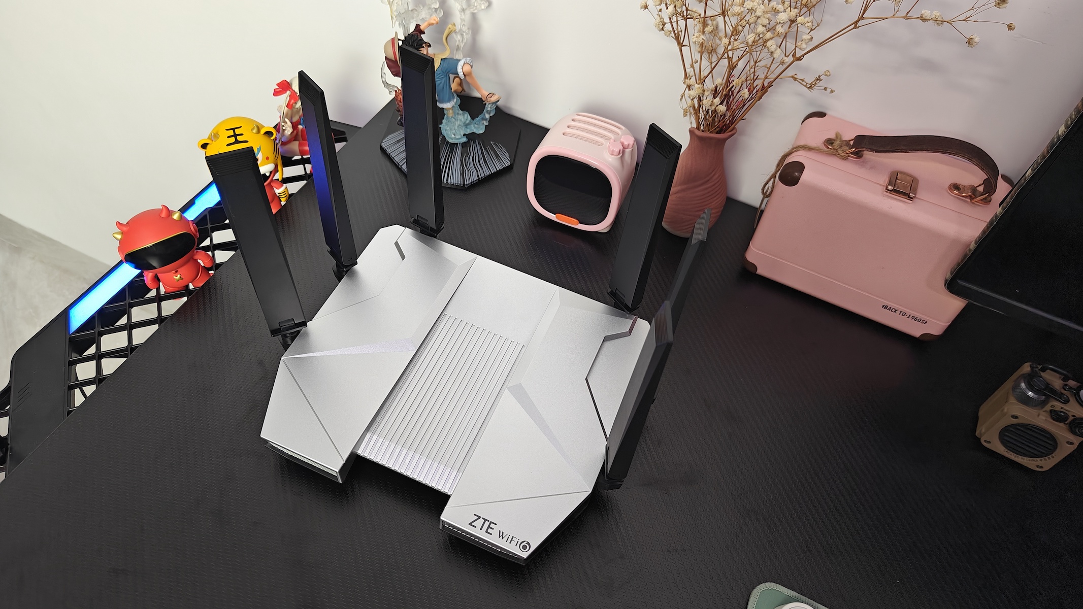 中兴ax5400pro能穿几堵墙,中兴路由器ax5400pro什么时候发布