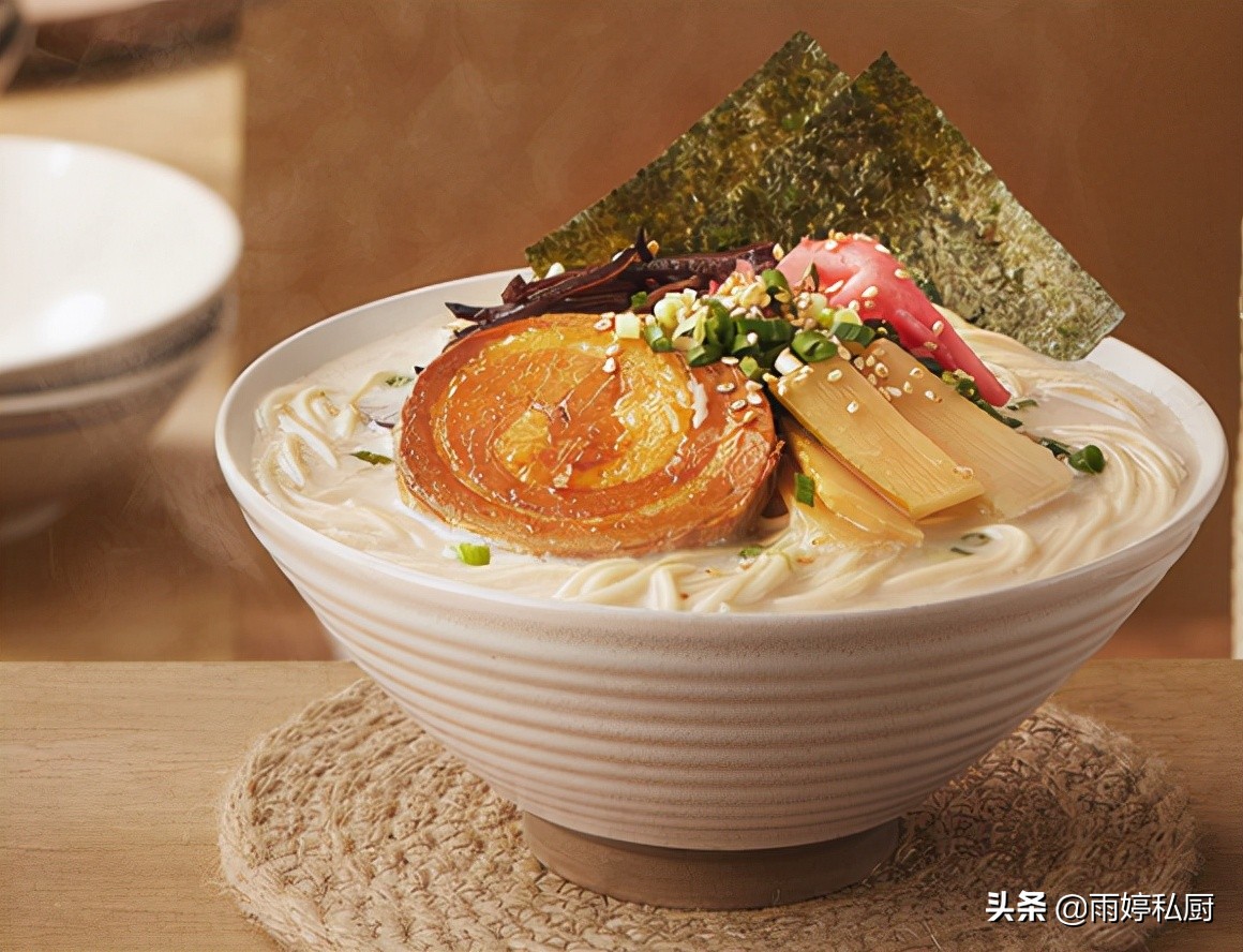 这3种方便面筋道爽滑太好吃了,方便面哪一种比较好吃一点