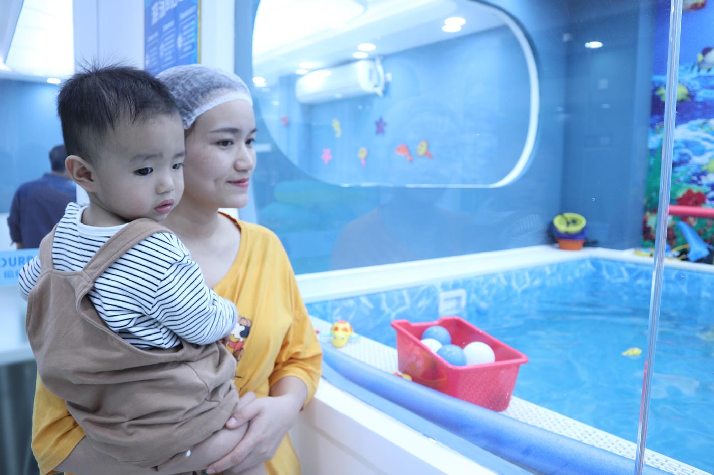 婴童游泳馆加盟报价表格,宝贝游泳馆加盟电话