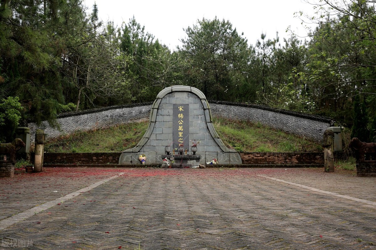 10首意境优美的小诗,10首意境绝美小诗