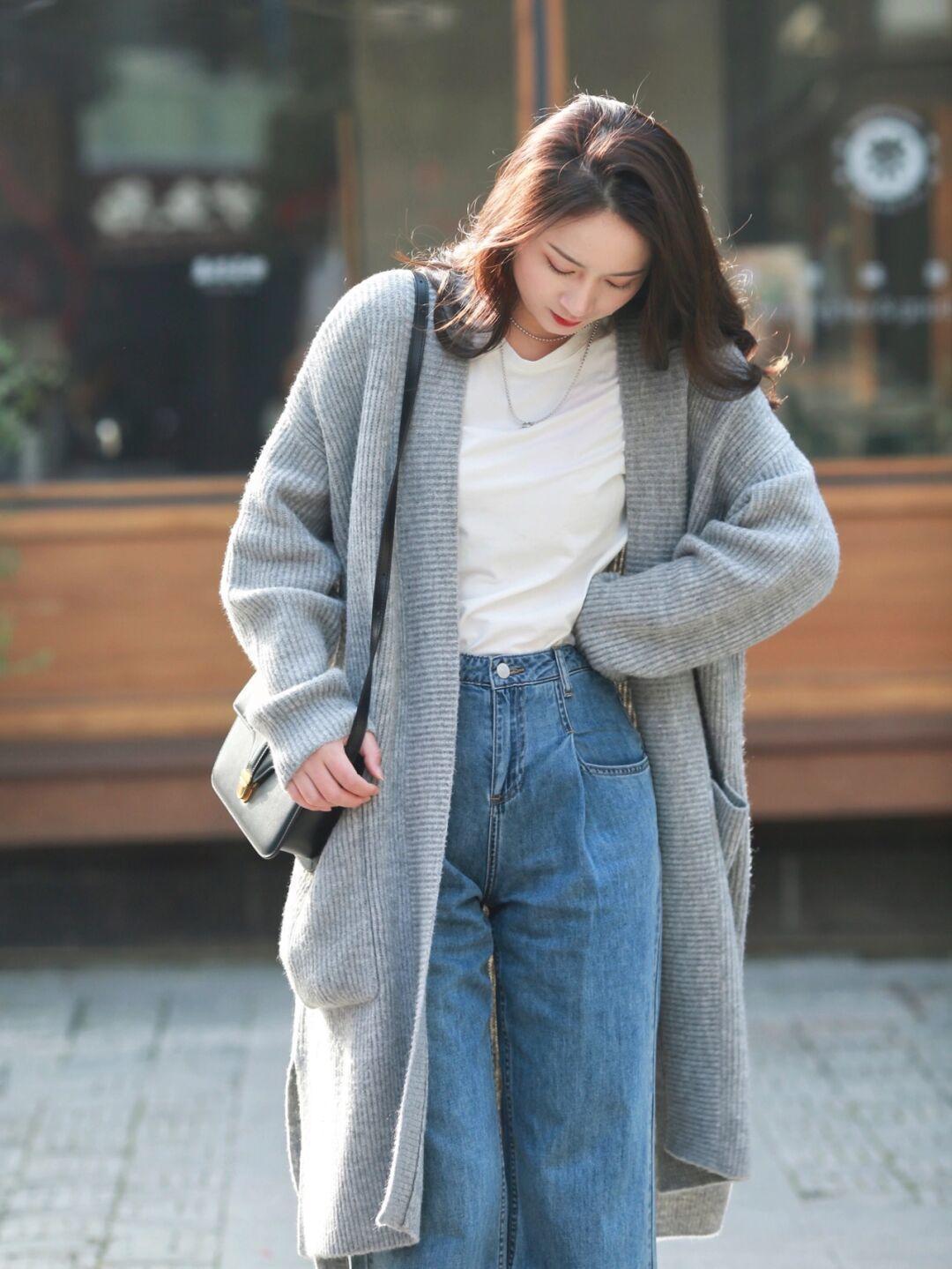 日常穿搭针织开衫,小款毛衣开衫怎么穿搭好看