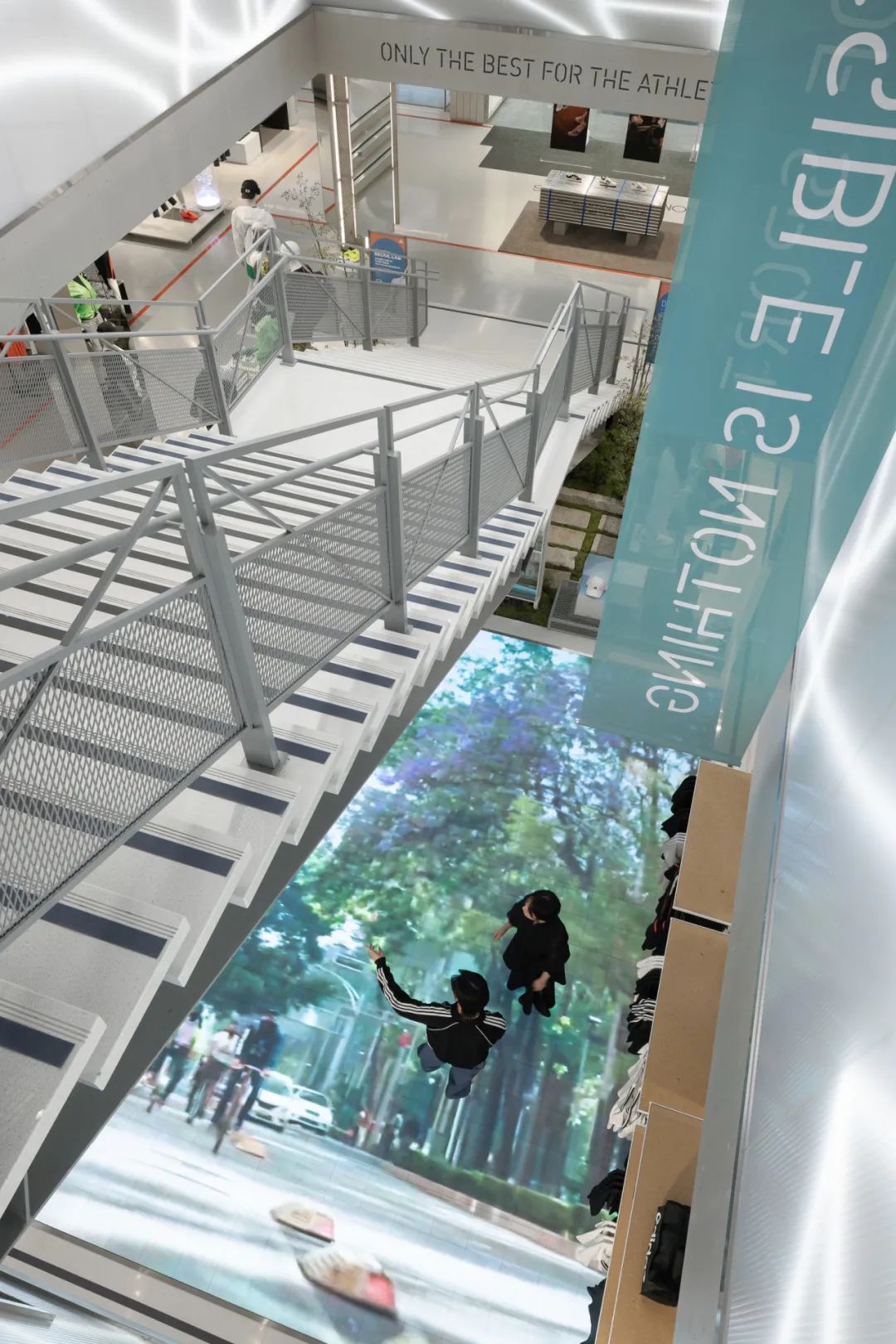 万社设计靠谱吗,首尔adidas旗舰店