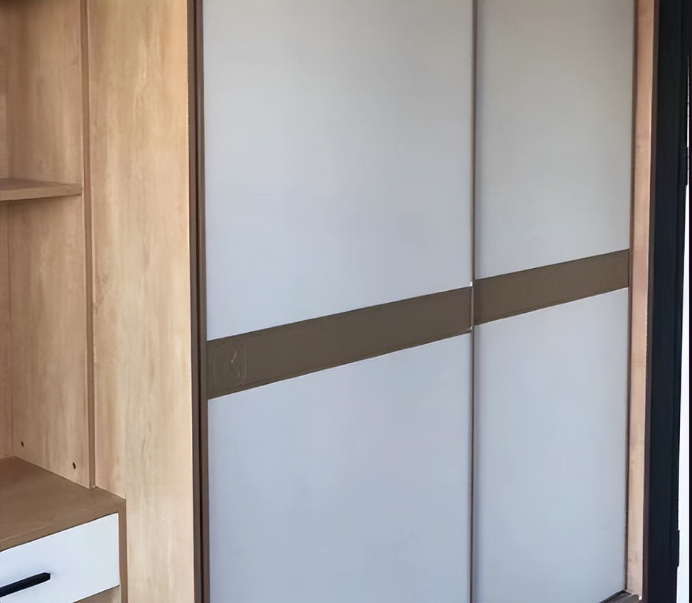 定制柜门vs木工做柜门,柜门如何定制最划算