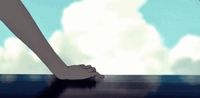 女孩满头大汗淋漓,女孩满身大汗淋漓