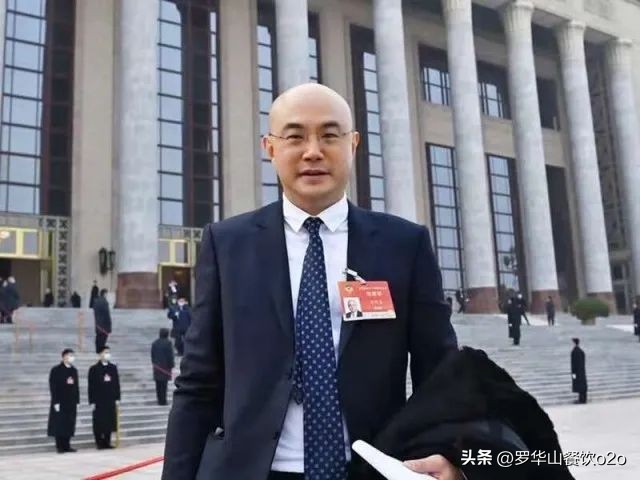 松绑？老乡鸡上市“赴考”募资12亿；泰山啤酒拟香港IPO...|周报