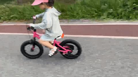 优贝小孩自行车,优贝ez二合一自行车广告