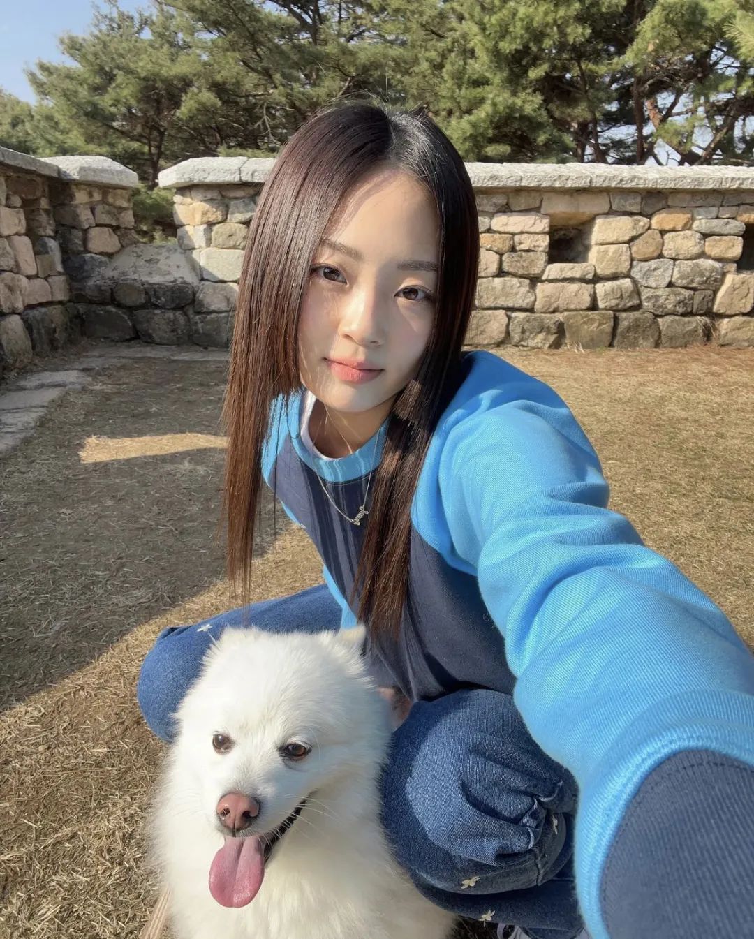 穿白t配什么发型好看,选对发型怎么穿都美炸天