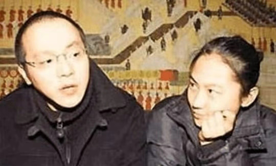 王菲和谢霆锋张柏芝的情史,李亚鹏与王菲现在的情史