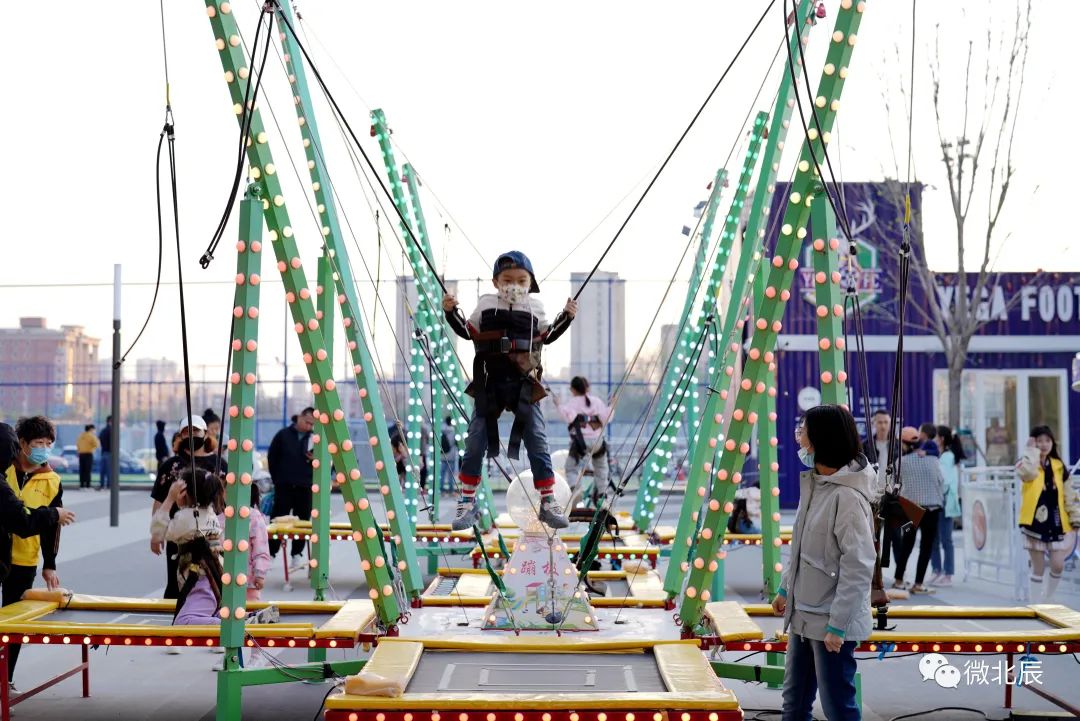 消费市场有什么新机会,新开的美食街有什么商机