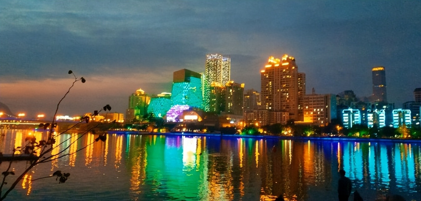 7月特价机票20元,广州出发机票低至1.4折