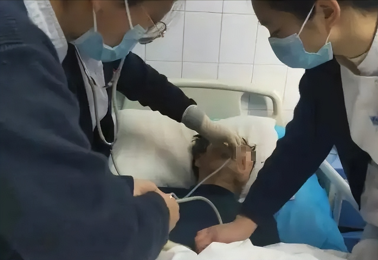 丈夫癌症晚期妻子却不管完整版,丈夫得膀胱癌晚期不想连累妻子