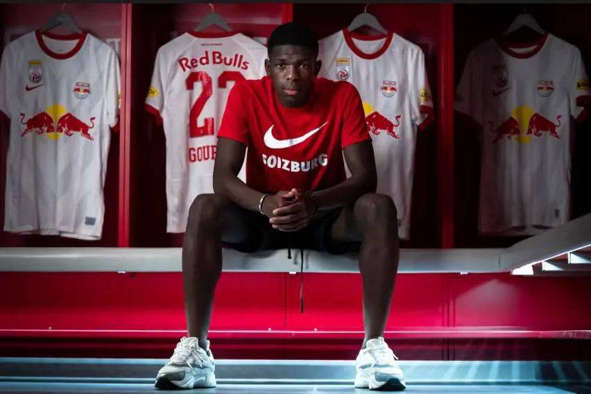 英格兰队迎来人才井喷羡煞旁人,当今足坛十大顶级新秀