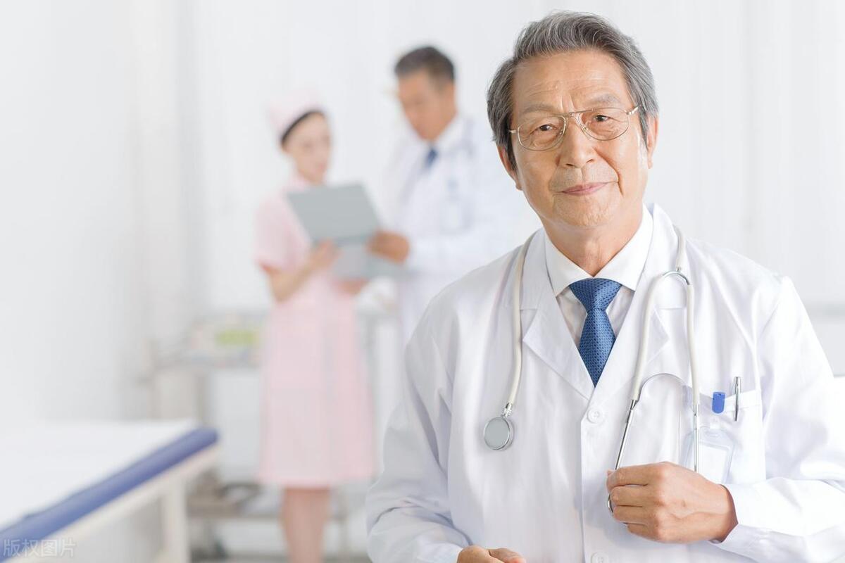 小两口太久没见面了,小两口长久未见面