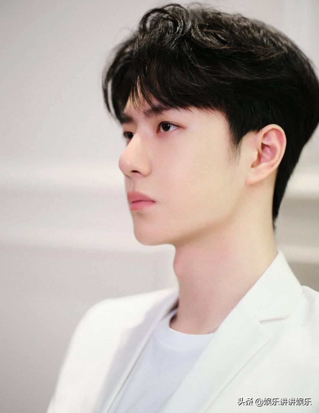 耐克85年纪念款,王一博耐克新鞋发布会