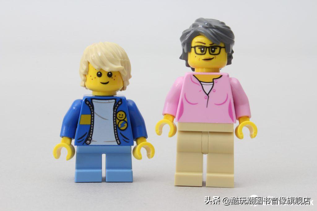 乐高翻滚过山车开箱并拼装,乐高过山车10303开箱