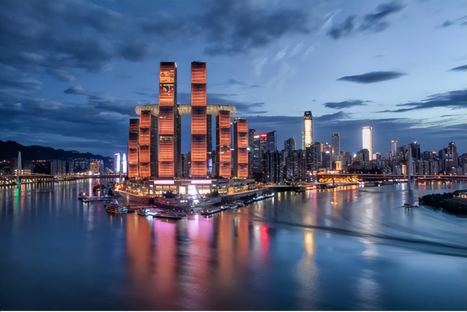 山城重庆32年城市发展全记录,重庆就是一个飞速发展的历史之城