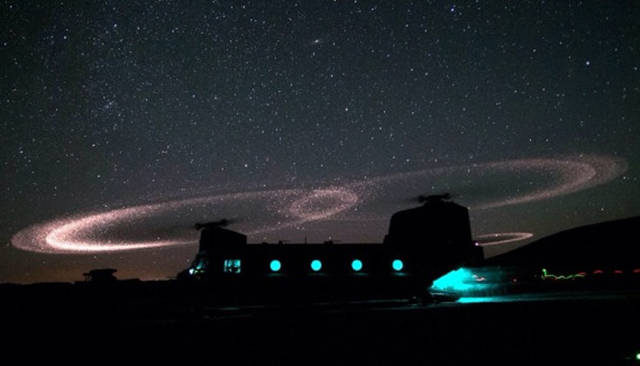 80个神奇的真实照片，不高兴的狗子，崎岖的铁路，倒立劈叉拉筋