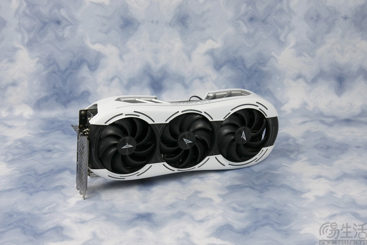 索泰RTX4090旗舰,索泰rtx4060-8goc实测