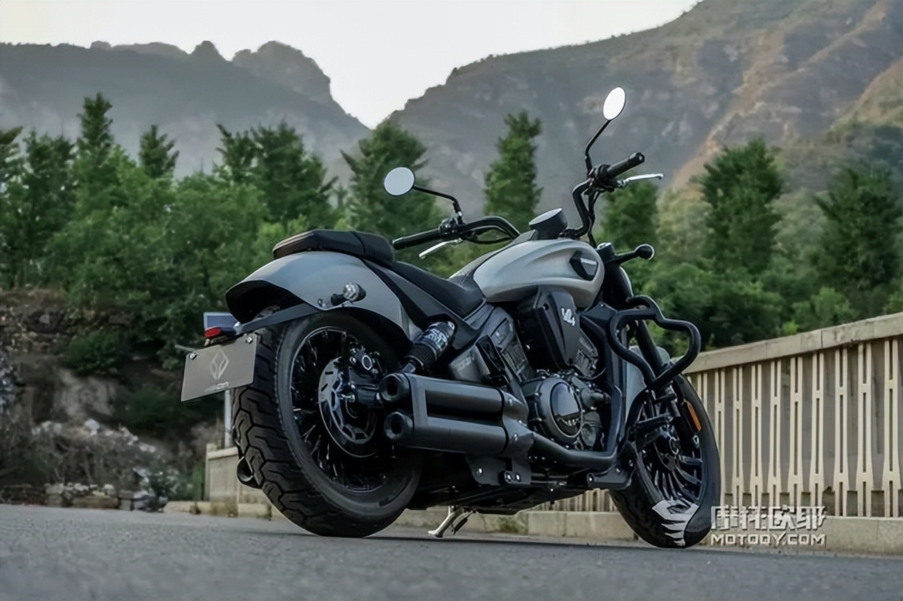 奔达黑旗500适合四十岁男人吗,奔达黑旗500第一批跟第二批的区别