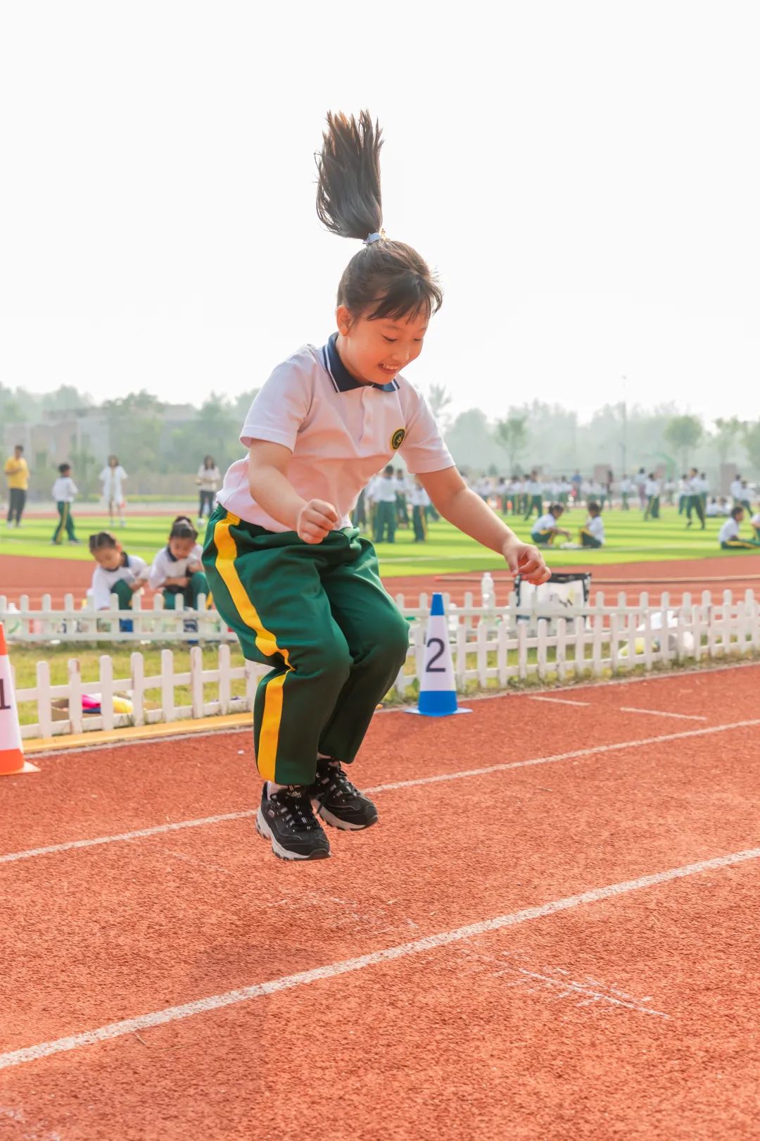 房山育新学校,喜迎二十大奋进新征程开启新时代