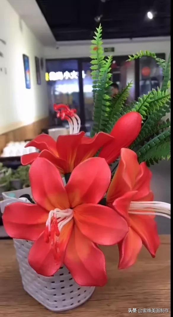 高手在民间根雕做得栩栩如生,看起来很牛逼的手工制作