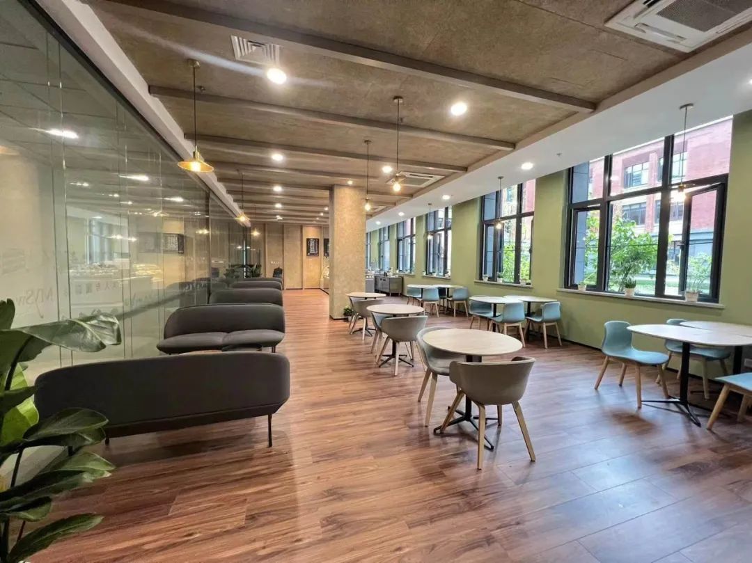 新学校新学期新征程,新学期新气象学校新发展