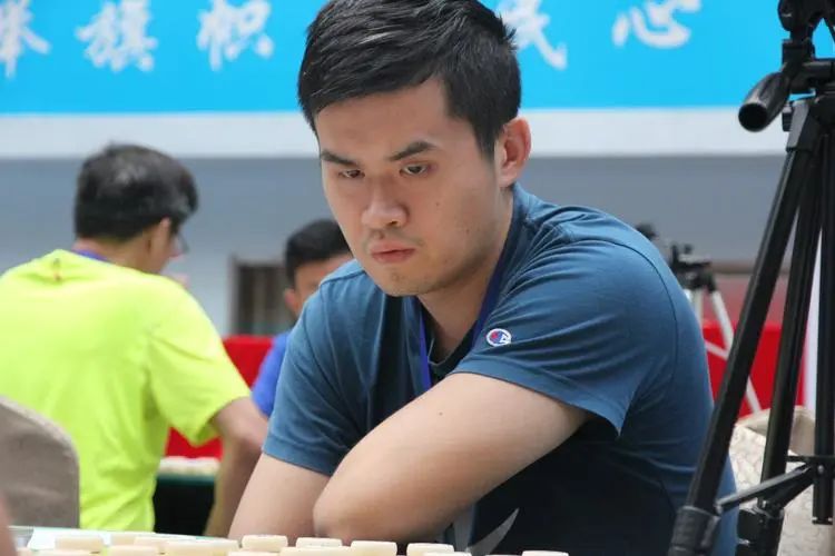 张强是王天一的徒弟吗,张强到底是不是王天一师父