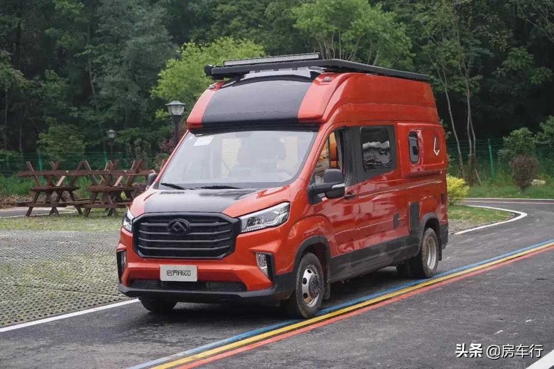 13万b型房车有几款可选,大通旅行家v90房车2021年