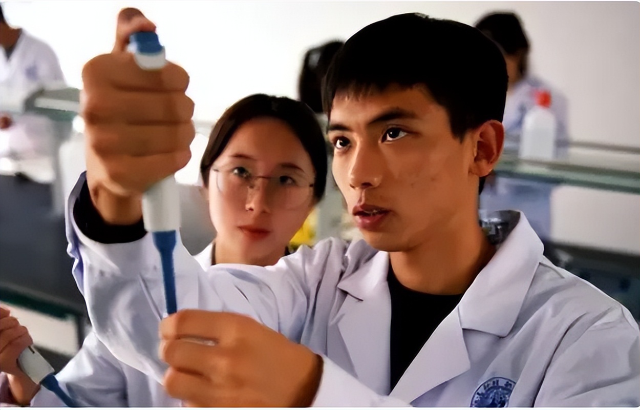 中考落榜五年制高职怎么报名,中考落榜读职高如何当中学老师