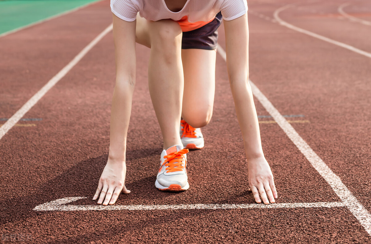 运动过量对心脏的危害如何治疗,每天跑步10公里会损点膝盖骨吗