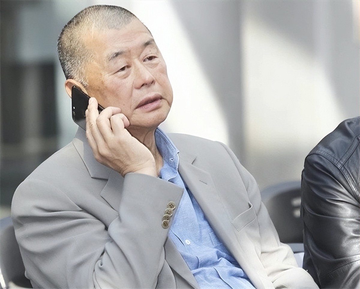 揭开赵少康和*智英黎**勾结的历史，赵少康之子是*智英黎**的得意门生