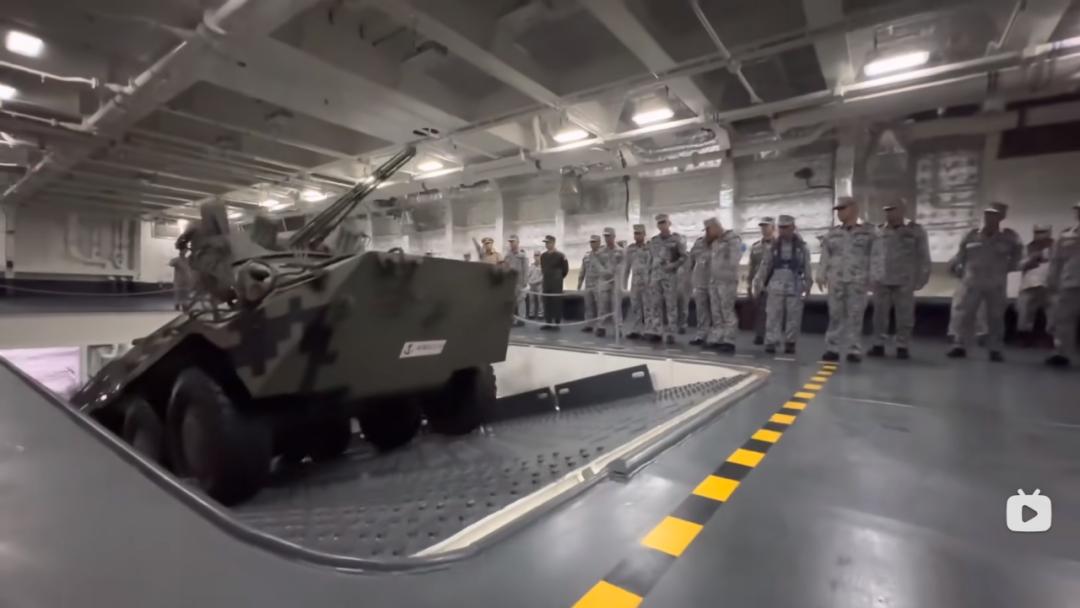 泰国071e登陆舰内部展示,中国卖给泰国的军舰