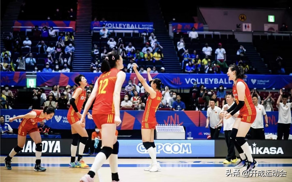 央视直播+完整赛程表：太激动，中国女排3-2战胜巴西，李盈莹26分