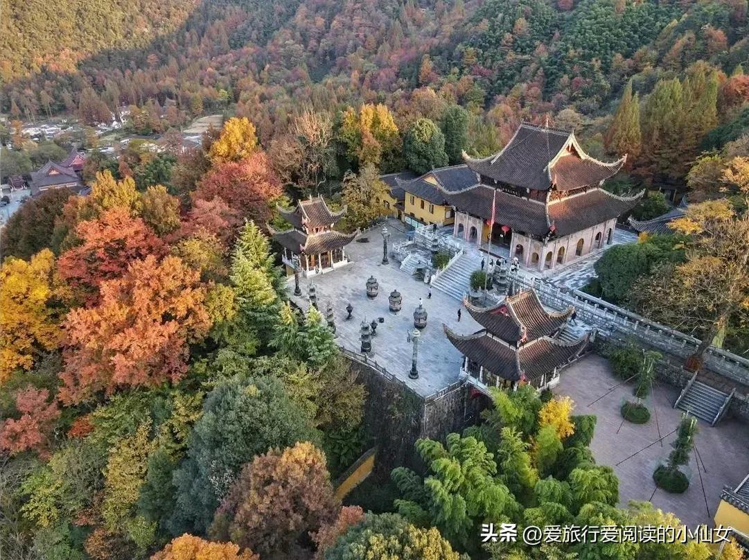 莲花佛国九华山世界上最高的地藏圣像大铜像九华山祈福旅游攻略