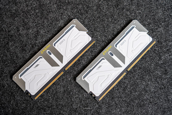 影驰rtx4070星耀显卡,影驰geforcertx30708g旗舰显卡