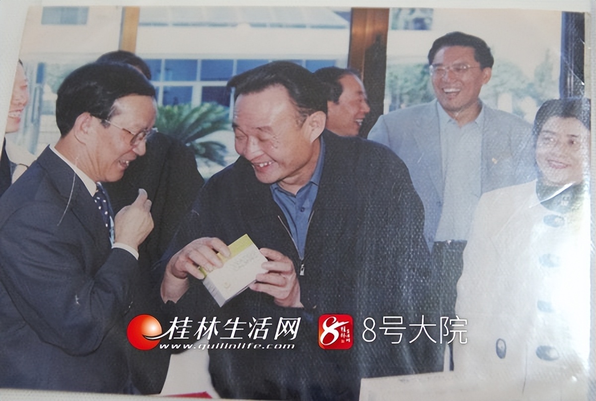 骞胯タ妗傛灄涓夐噾,妗傛灄涓夐噾鍏ㄥ浗鑽紒鎺掑悕