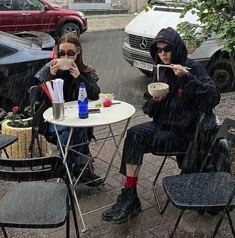 头像高级小众男士用,头像高级小众动漫女