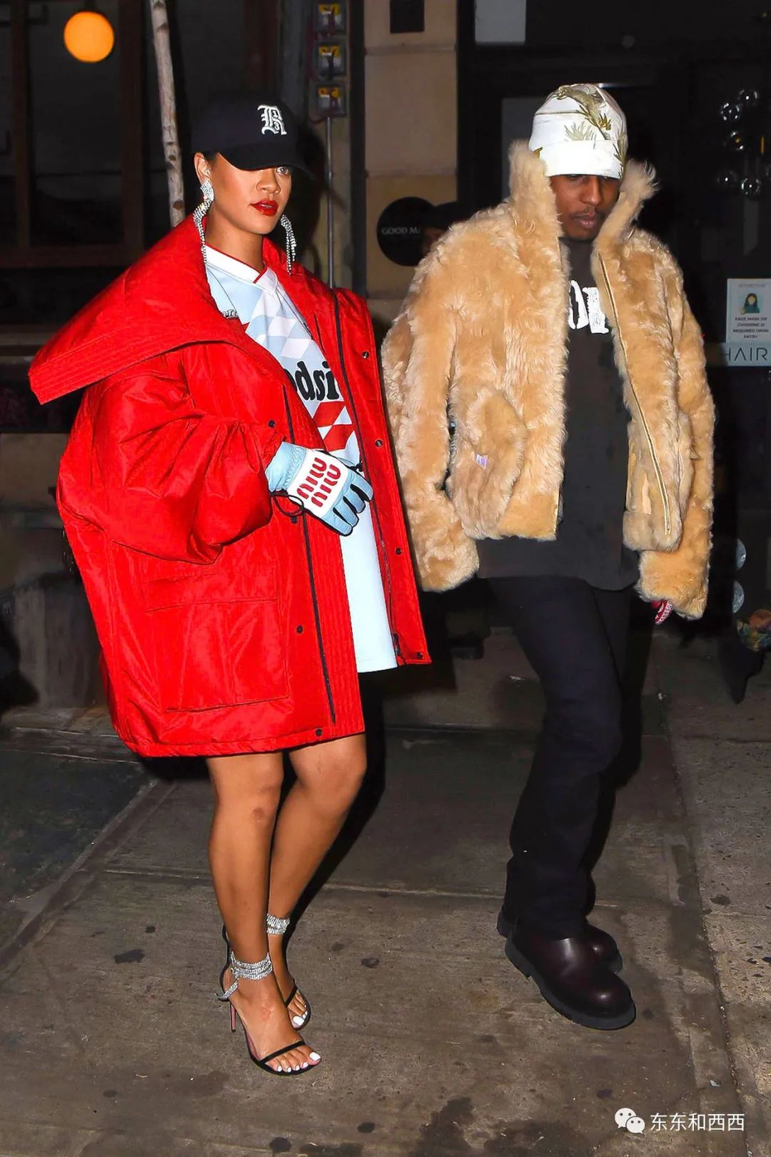 穿比基尼挺巨肚亮相巴黎2度街头,瓜友预言她敢直播生孩子……