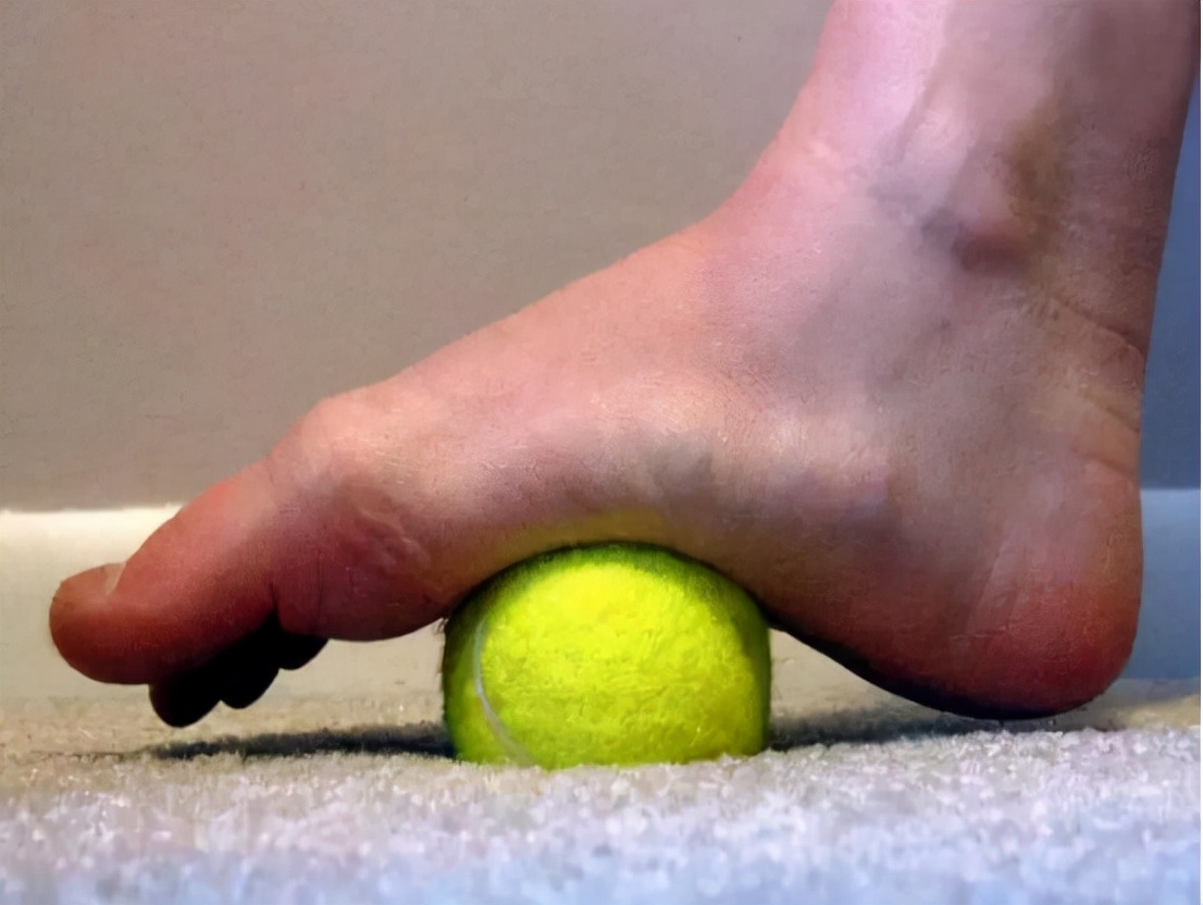 身体有癌脚先知道,脚出现这些症状可能是大病的前兆