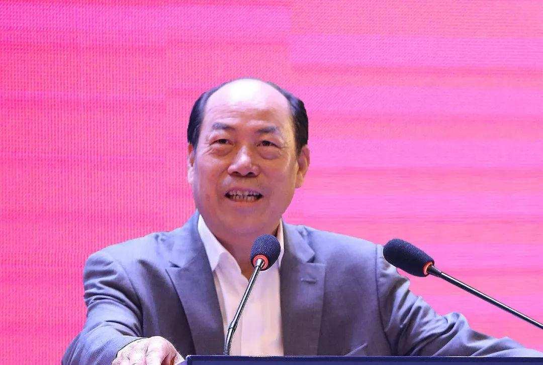 穷小子逆袭一举成为百万富翁,穷小子逆袭变亿万富翁结局