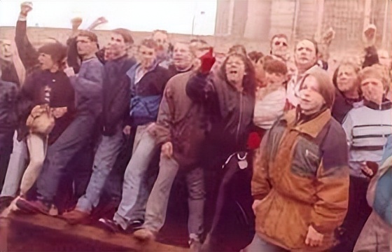 英国连环杀儿童,英国两个10岁男孩杀害2岁孩子