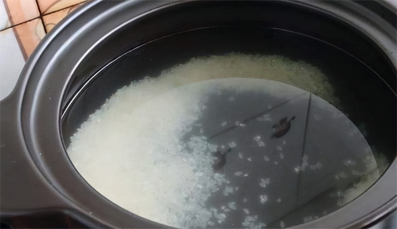 砂锅开锅方法不粘锅不开裂,新砂锅不开锅再好的砂锅也易开裂