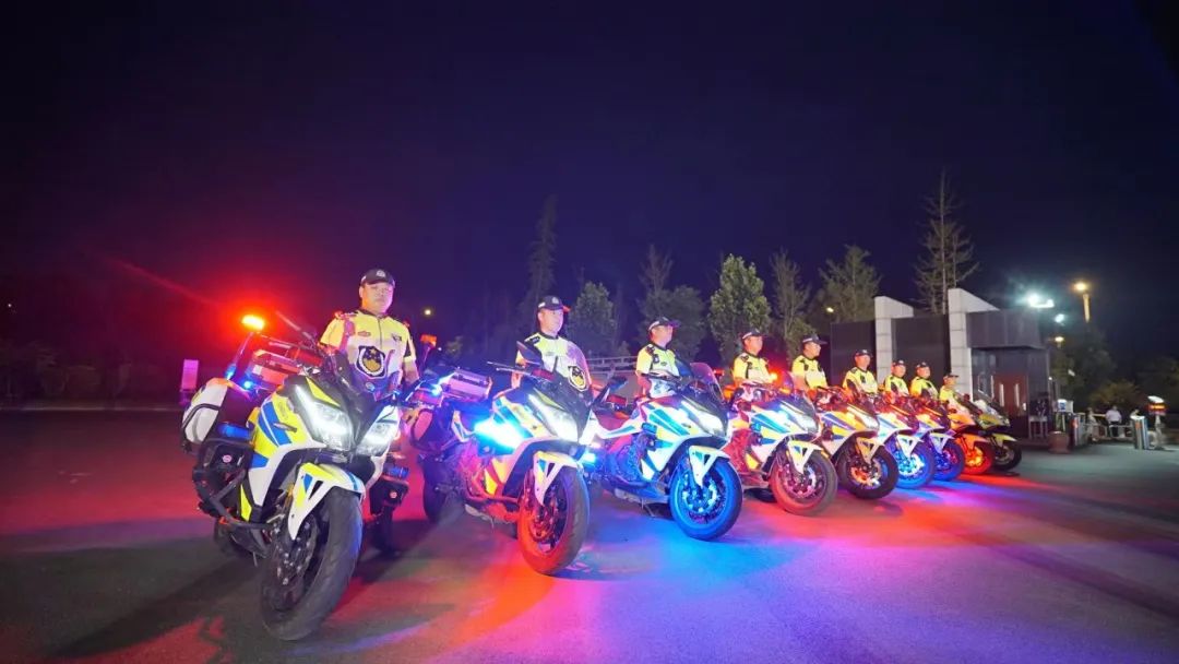 夏季治安打击整治“百日行动”丨尽锐出战!河南洛阳公安全力开展夏夜治安巡查宣防第二次集中统一行动