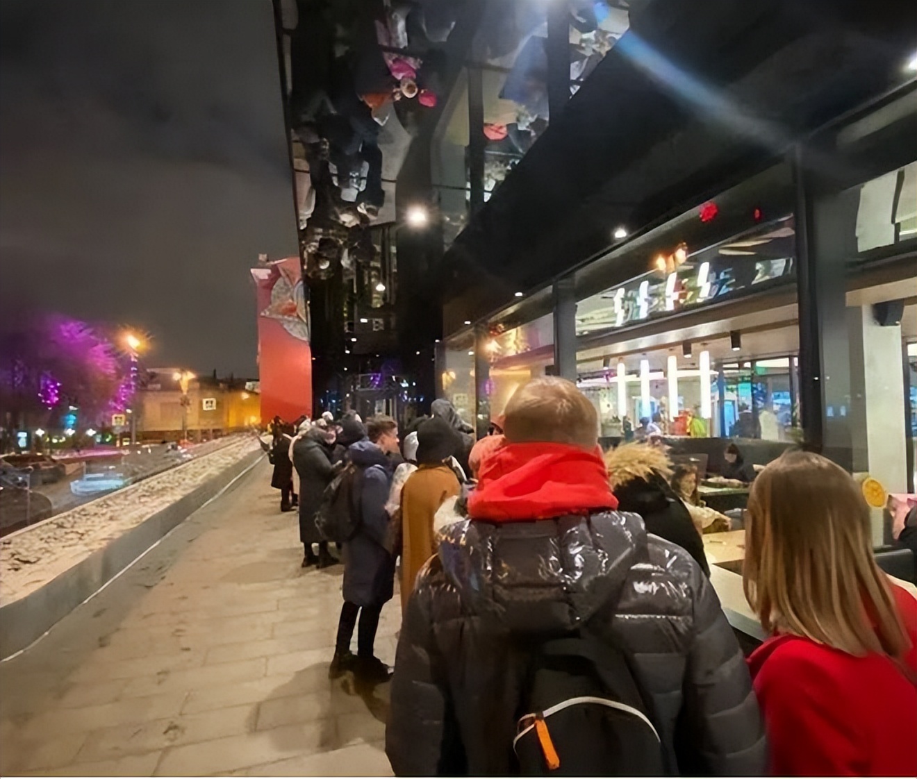 可口可乐撤出俄罗斯了吗,洋品牌退出中国是真的吗