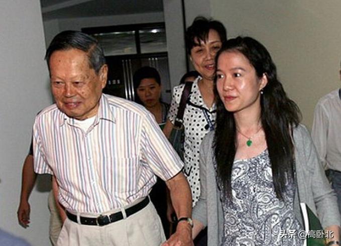 47岁翁帆结婚了吗,42岁的娇妻翁帆隐藏了多年的秘密