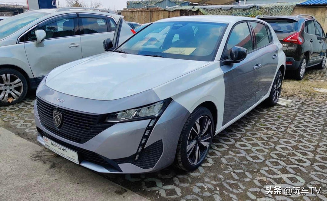 标致3081.6两厢车,国内标致3082022新款谍照