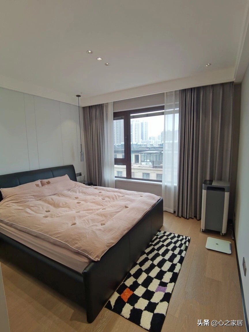 130平四室两厅二卫的客厅,130平米大四居