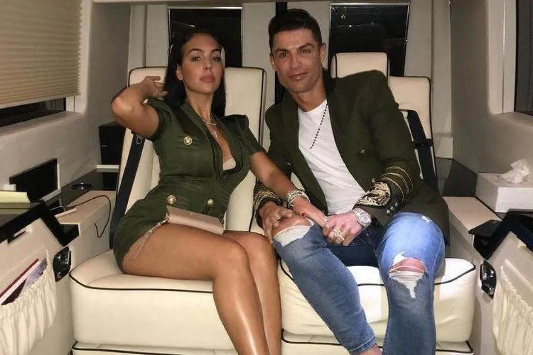 情人节拼礼物,情人节送大豪车