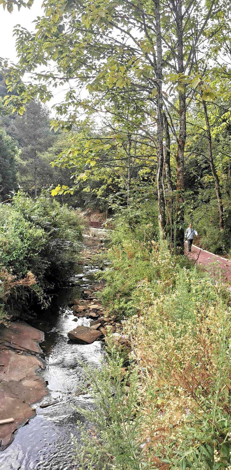 天上黄水,天上黄水美景