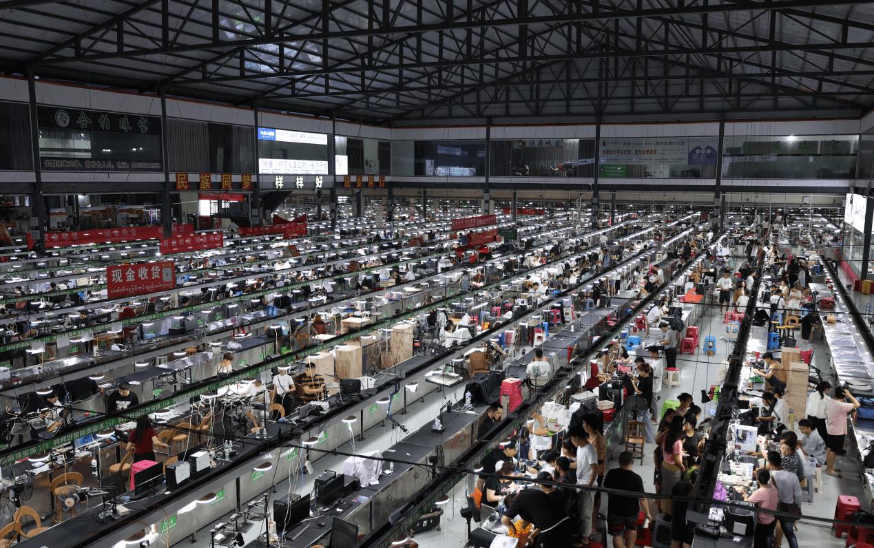 翡翠进入中国的第一站缅甸瑞丽,瑞丽翡翠历史